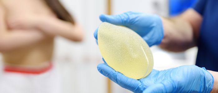 Signs it is time to replace breast implants